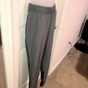NWOT Mens leisure wear warm-up pants
